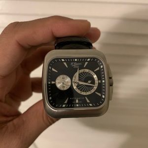 Gucci watch